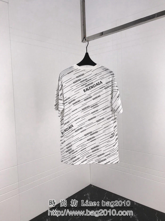 BALENCIAGA巴黎世家 19ss早春新款 滿身logo印花短袖 數碼直噴印花工藝 黑白雙色 情侶款 ydi2100